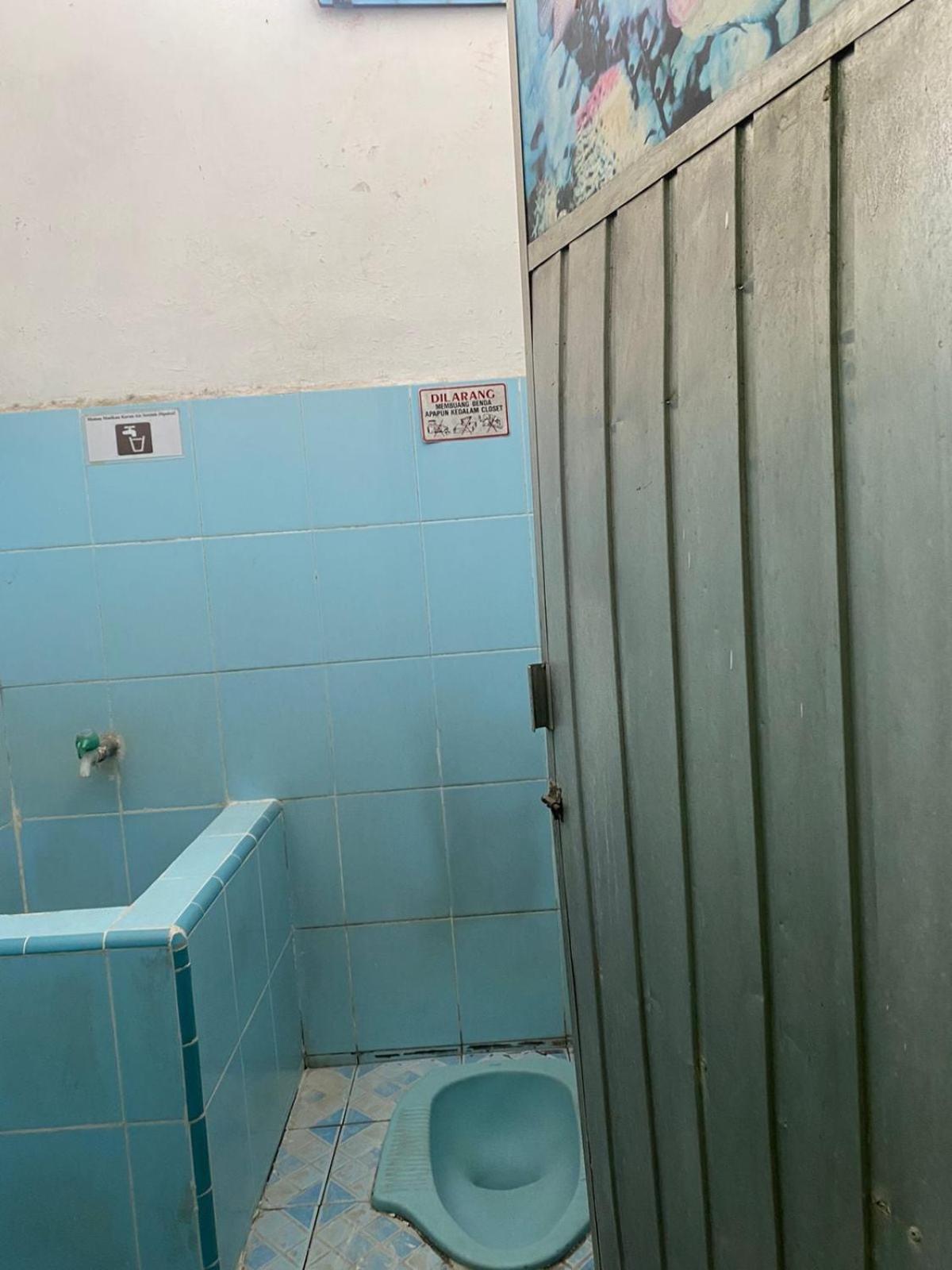 Hotel Spot On 94166 Kost Bunda Syariah Bekasi Esterno foto