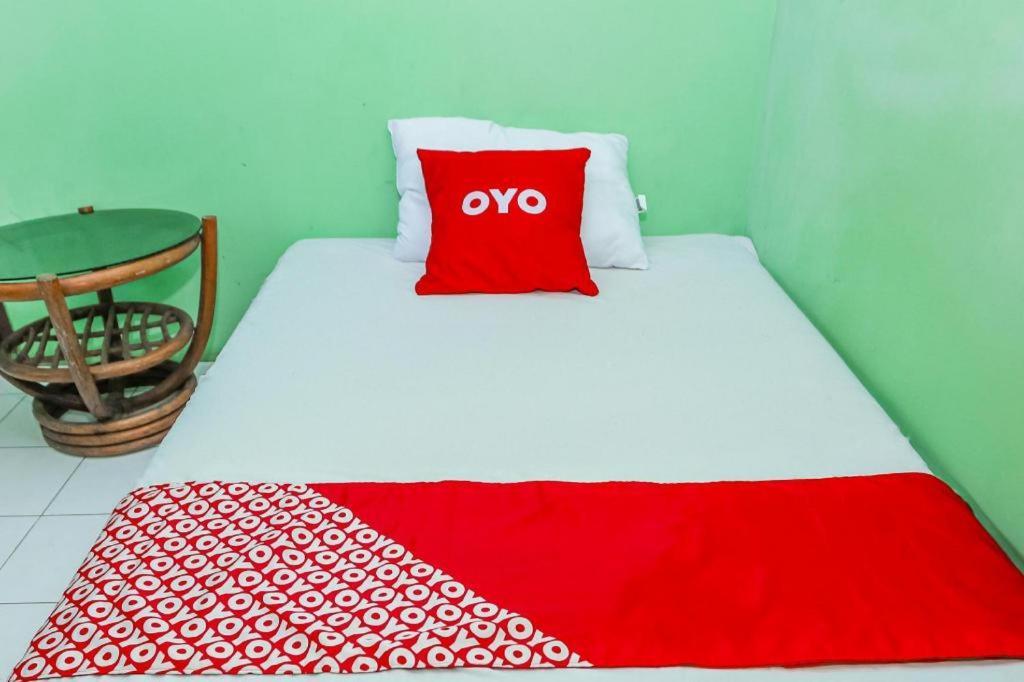 Hotel Spot On 94166 Kost Bunda Syariah Bekasi Esterno foto